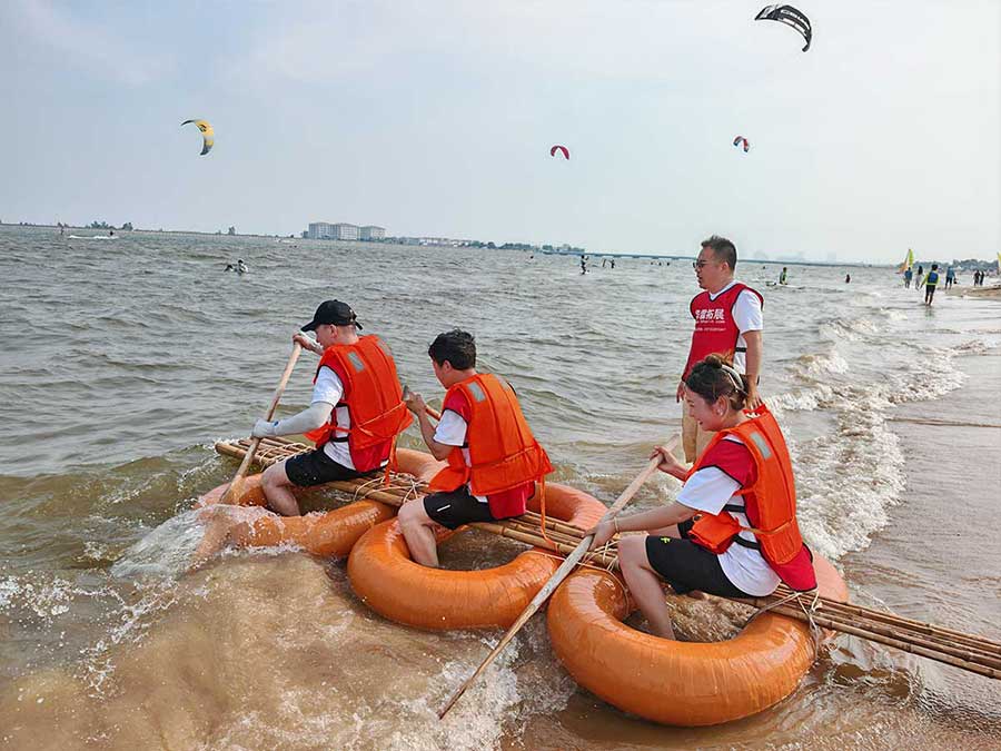 水上团队挑战 水上团队挑战